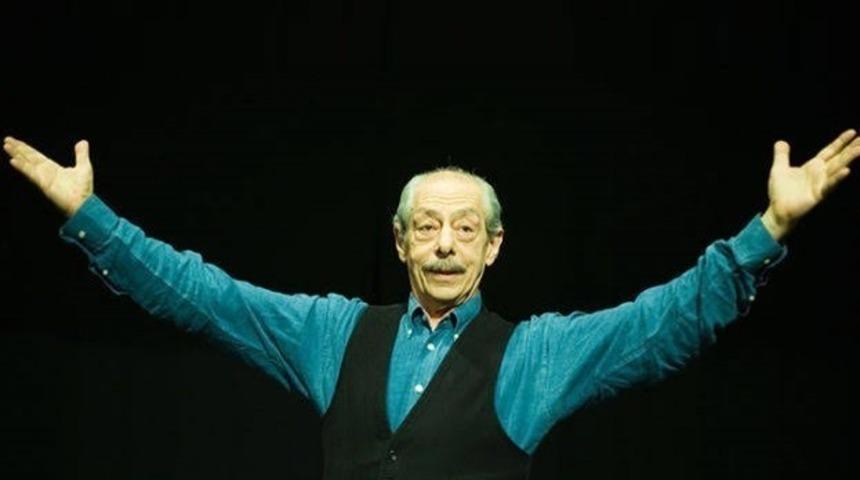 New York&rsquo;ta sergilenen oyun Genco Erkal ile Denizli&rsquo;ye geliyor