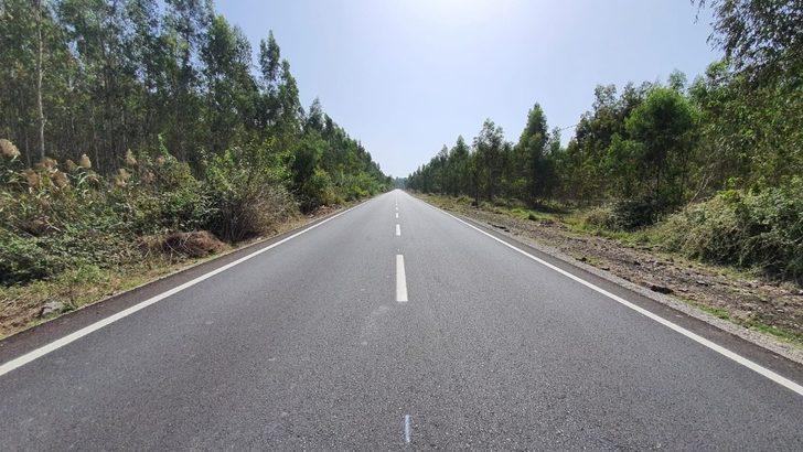 Büyükşehir Belediyesi yaya çizgilerini yeniliyor, okul önlerine uyarı levhaları yerleştiriyor G5