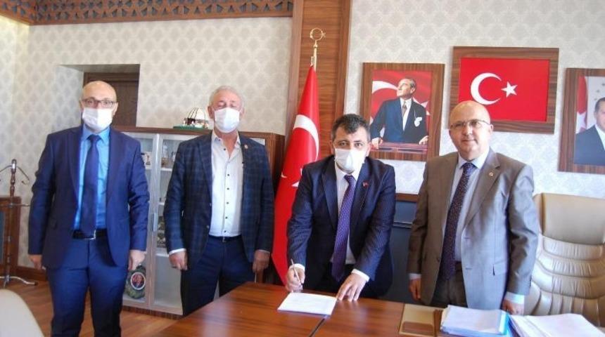 Başkan Koyuncu: “Biz bu ilçeyi yenileyeceğiz”