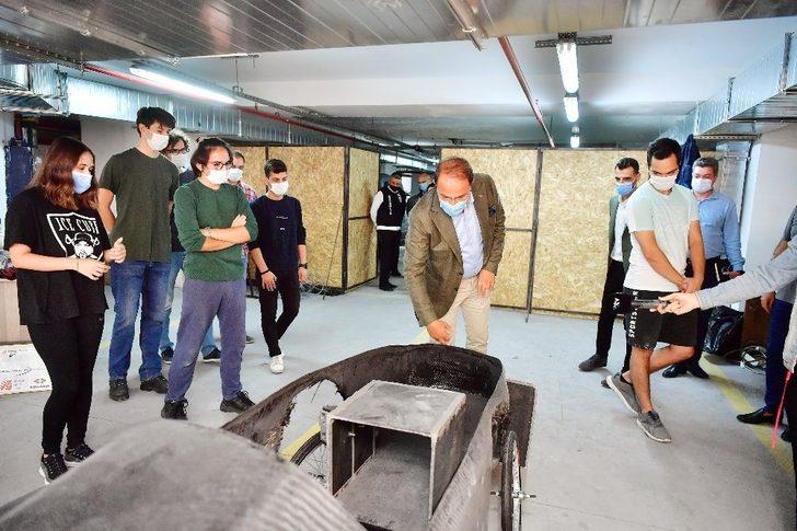 Geleceğin mühendislerine Beylikdüzü Belediyesi’nden destek G2