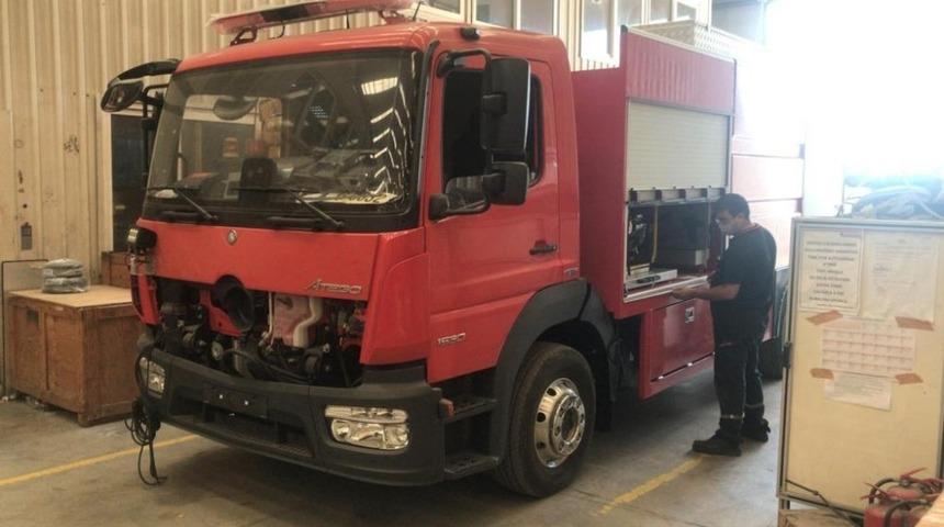 İki itfaiye aracı filoya katılmak için hazır