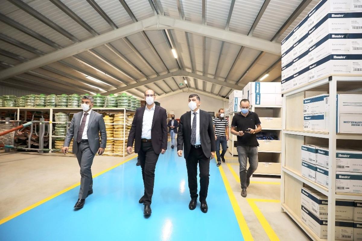 T&uuml;rkmen, Şehitkamil&rsquo;deki proje ve yatırımları inceledi