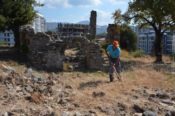 Naula Antik Kenti restorasyon için temizleniyor G2