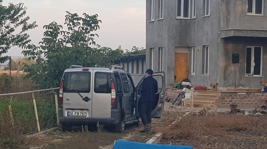 Bah&ccedil;esindeki otomobilinde &ouml;ld&uuml;, 10 g&uuml;n sonra bulundu
