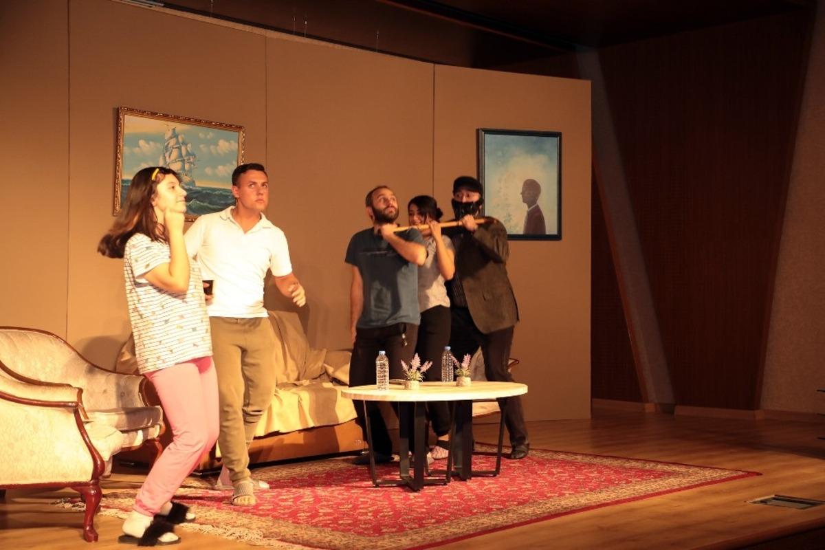 Kayseri&rsquo;de ilk kez online tiyatro sahnelendi