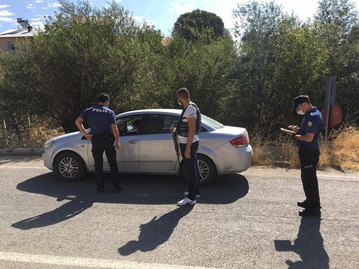 Tunceli&rsquo;de jandarma ve polisten "Covid-19" denetimi