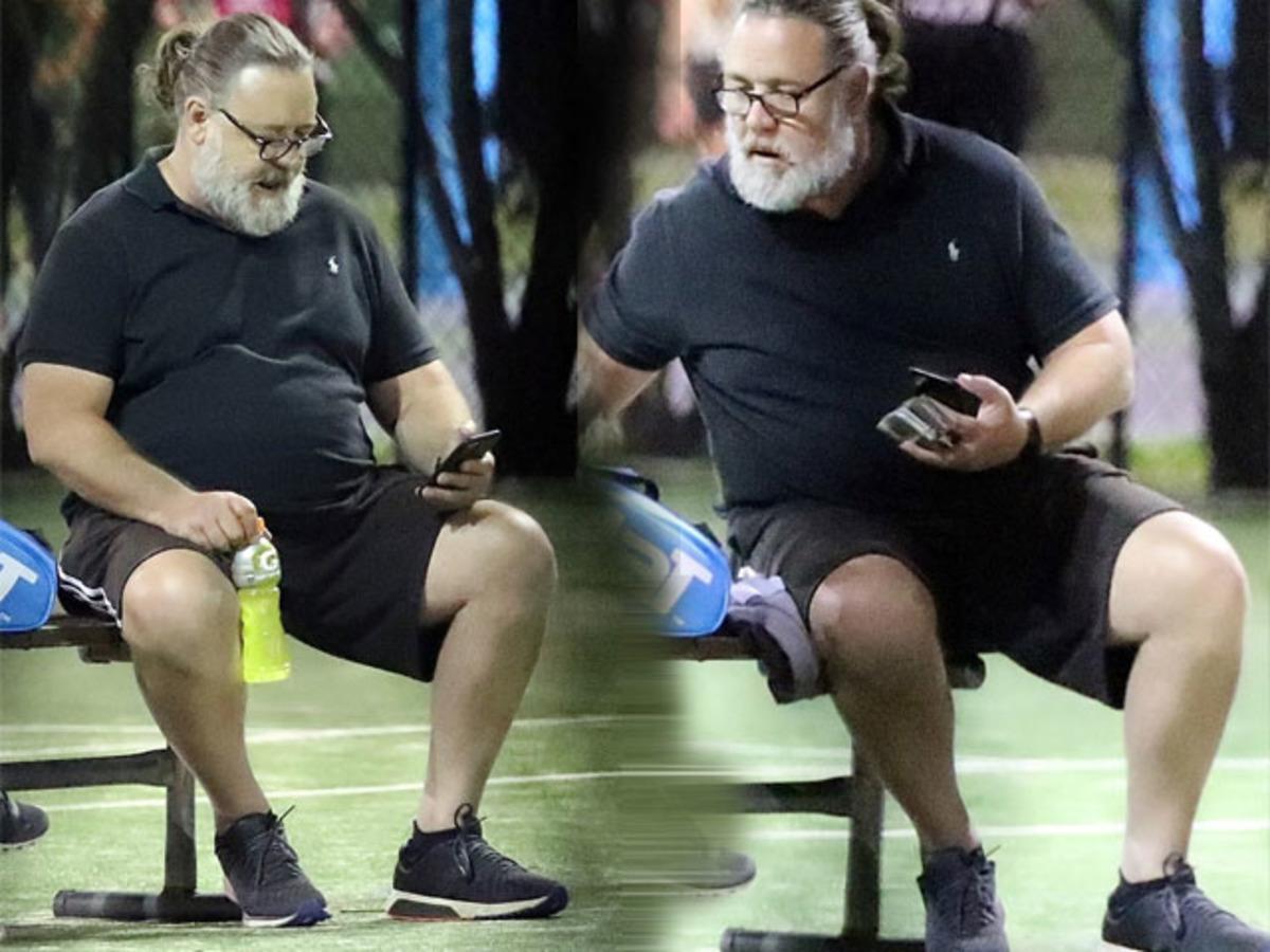 Russell Crowe fazla kilolarından kurtulmaya &ccedil;alışıyor