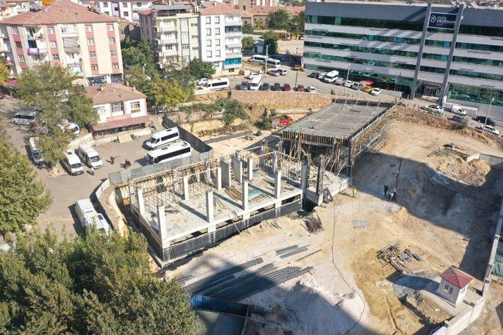 Başkan Şerifoğulları, yapımı süren projeleri yerinde inceledi G4