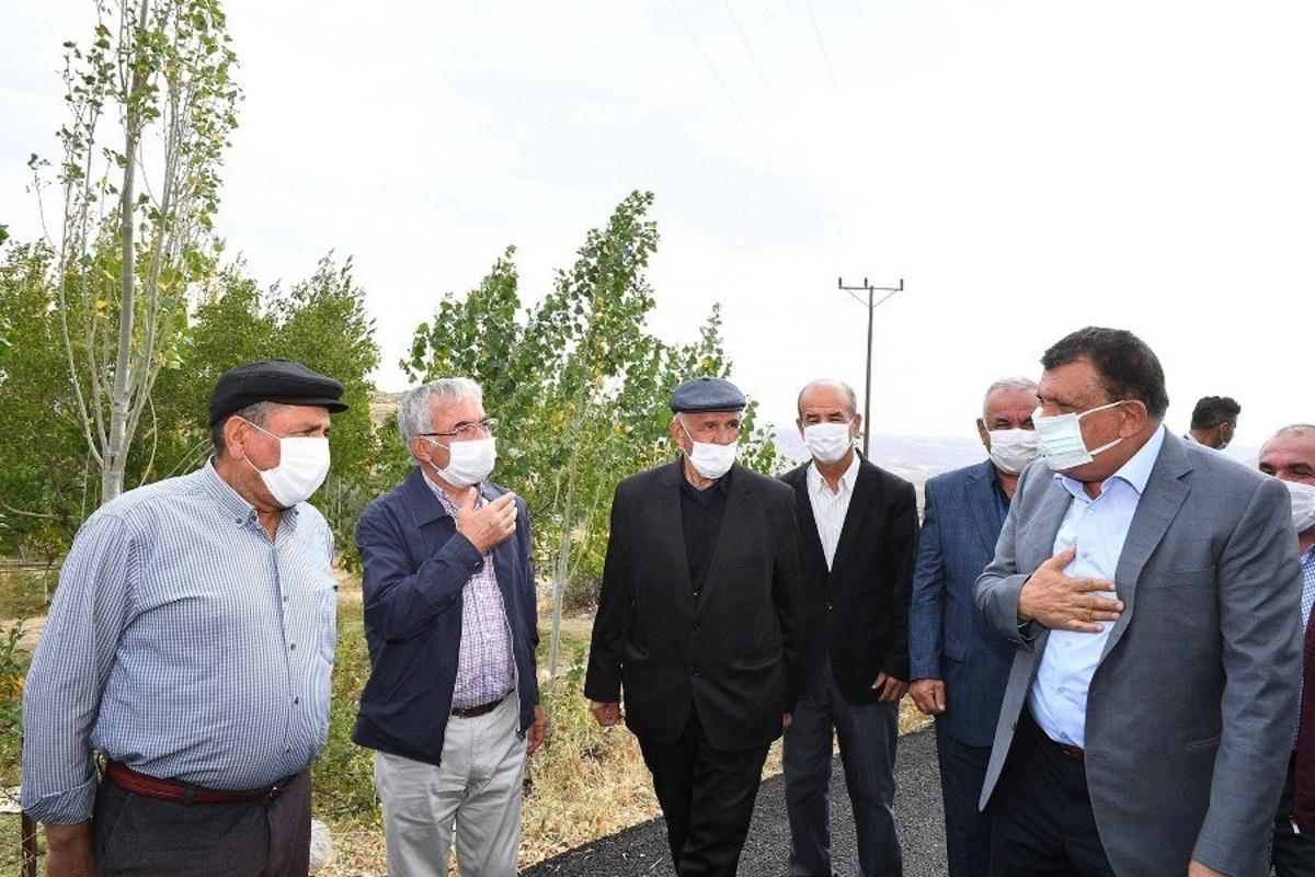 Başkan G&uuml;rkan, Karapınar Mahallesi&rsquo;nde