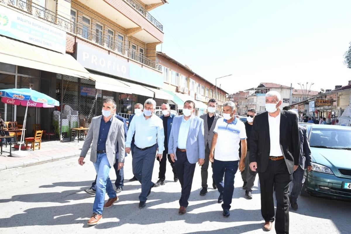 Başkan G&uuml;rkan, Ak&ccedil;adağ&rsquo;da esnaf ve vatandaşlarla bir araya geldi