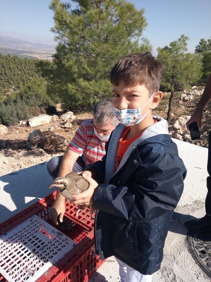 Korkuteli’nde 200 keklik doğaya bırakıldı G1