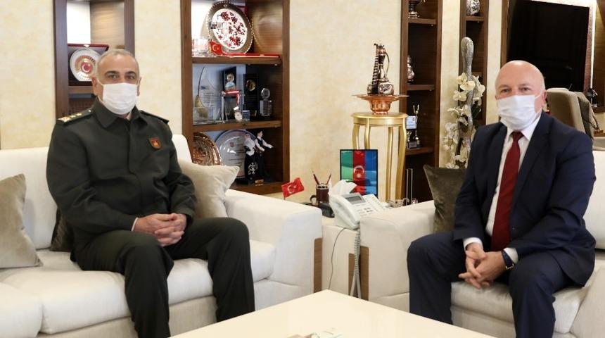 9. Kolordu Komutanı Uzun&rsquo;dan Başkan Sekmen&rsquo;e ziyaret