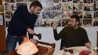 Saruhan Hünel'den küfür tazminatıyla yemek