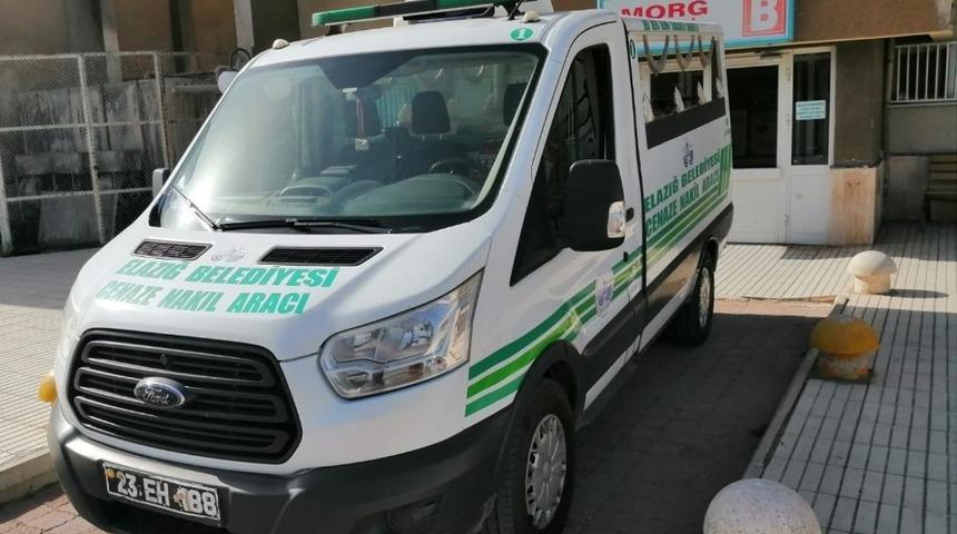 Elazığ&rsquo;da ceviz ağacından d&uuml;şen şahıs hayatını kaybetti