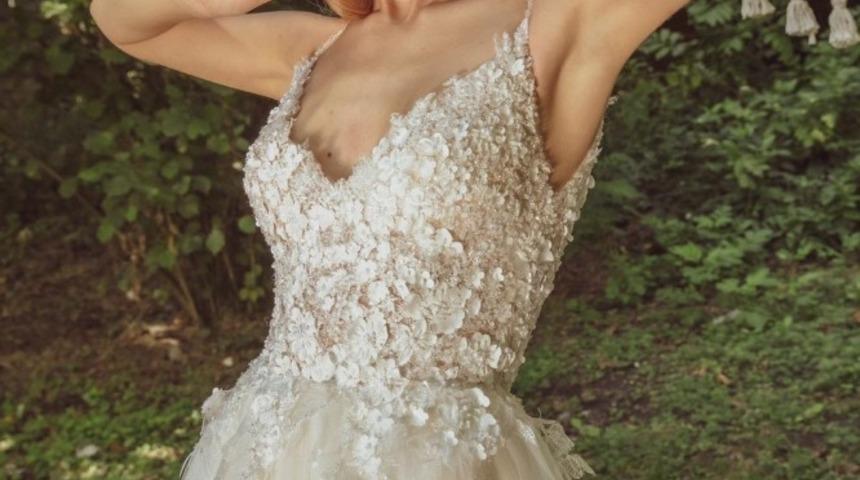 Arya Sposa Gelinlik CEO&rsquo;su Derya Demir: "Gelinlikte kış trendi asimetrik kesimler"