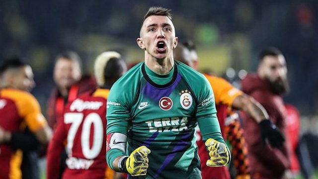 Galatasaray Muslera ile sözleşme uzatıyor (Fernando Muslera kimdir?)