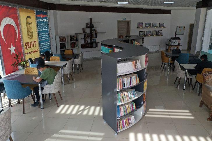 Şehit Mehmet Köklü ismi kütüphanede yaşatılacak G2