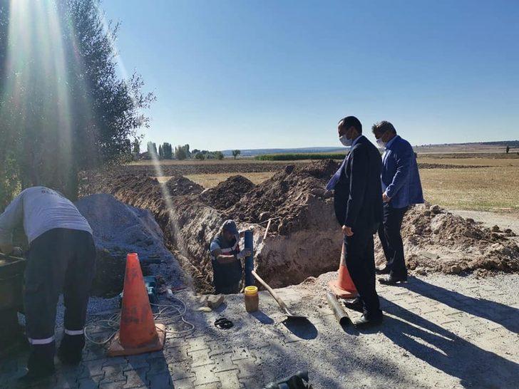 Altıntaş’ta içme suyu hattı çalışması G3