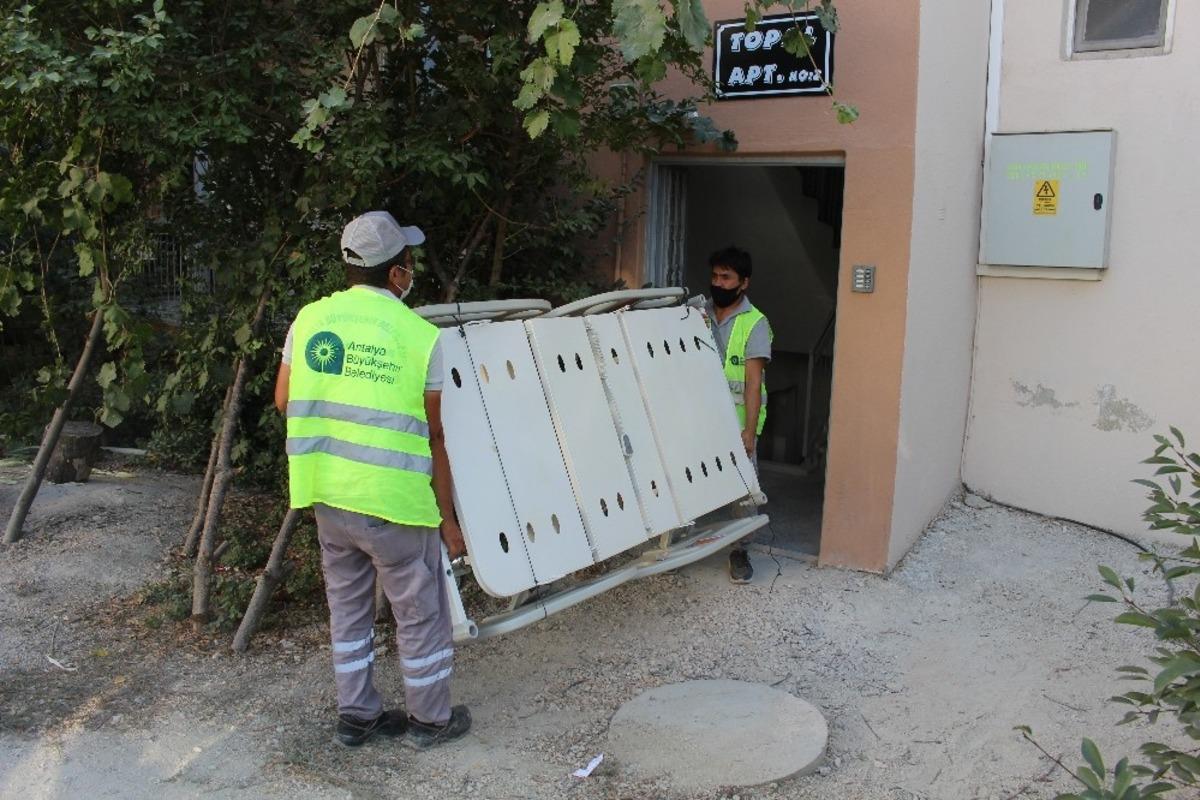 5 il&ccedil;ede 7 hastaya yatak yardımı yapıldı