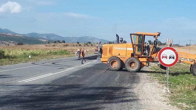 Hisarcık’ta asfalt yama çalışması