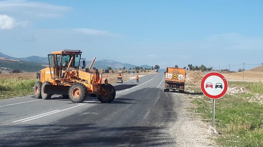 Hisarcık’ta asfalt yama çalışması