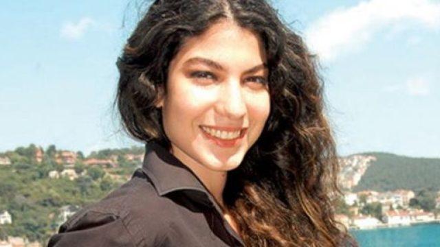 Alize Gördüm: Sette annemle meslektaş gibiyiz