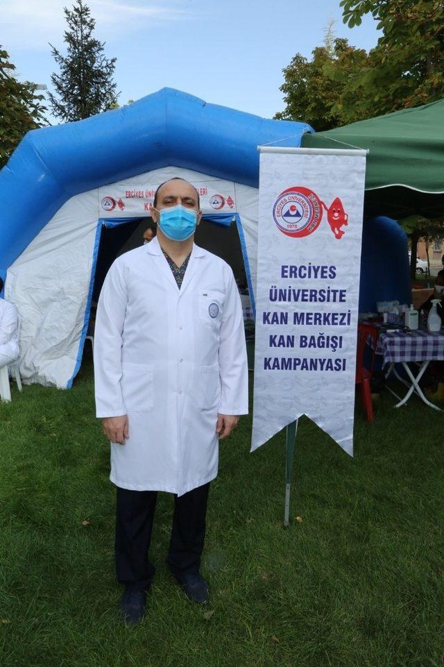 ERÜ Hastanelerinde ‘Gönüllü Kan Bağışı Etkinliği’ düzenlendi