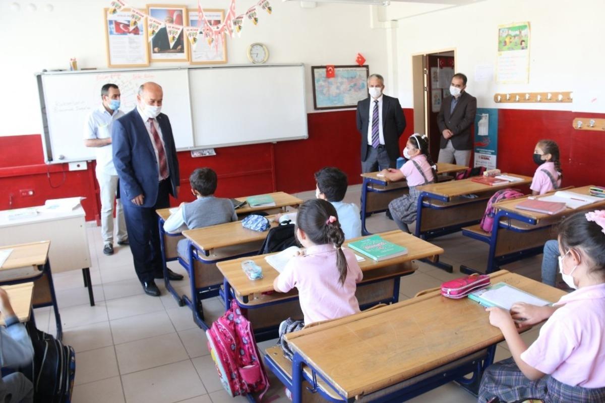 M&uuml;d&uuml;r Başyiğit: &ldquo;Doğaya sahip &ccedil;ıkmalıyız&rdquo;