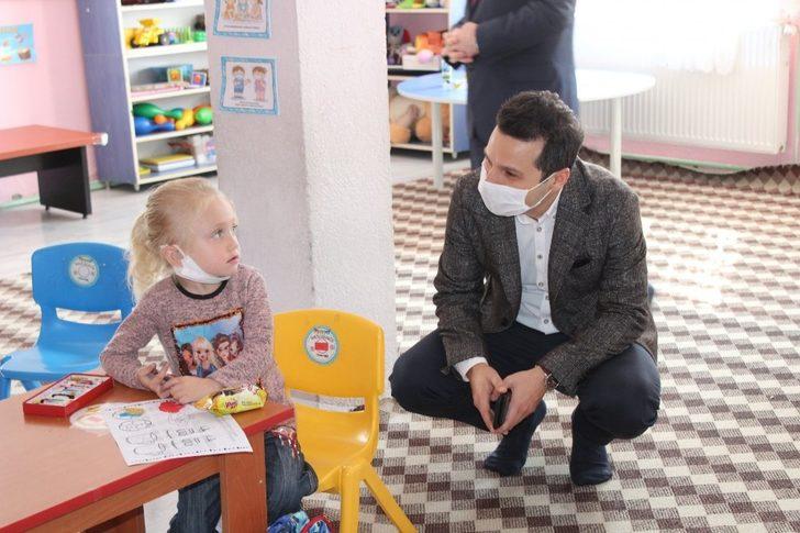 Kaymakam Karadağ:” Maske, mesafe ve temizlik hassasiyetine veliler de eşlik etmeli” G1