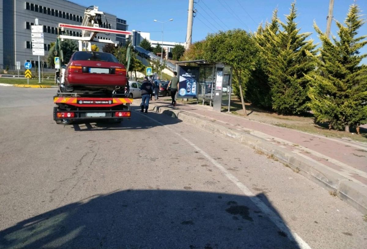 Hatalı park eden ara&ccedil;lara ceza