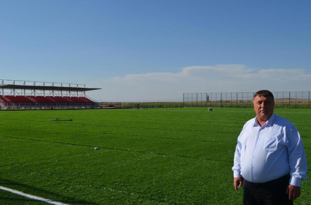 Beylikova yenilenmiş modern sentetik &ccedil;im sahasına kavuşuyor