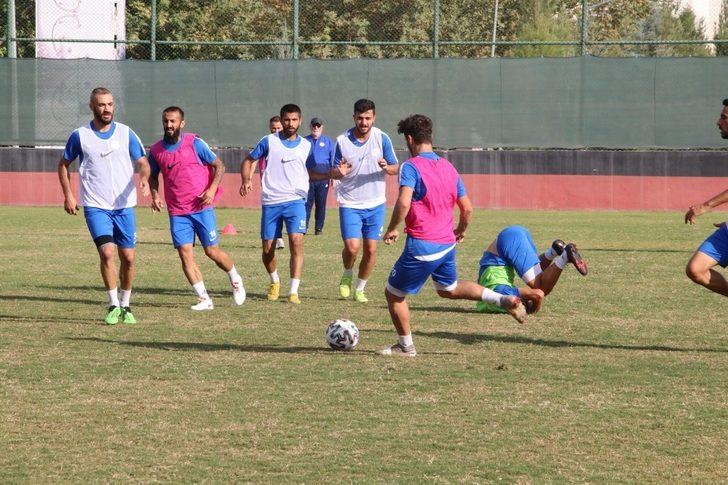 Karaköprü Belediyespor hazırlıklarını sürdürüyor G2