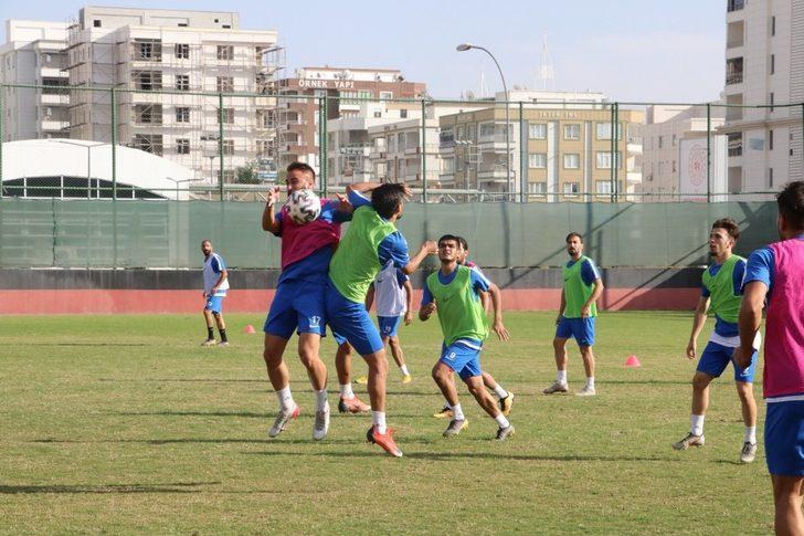 Karaköprü Belediyespor hazırlıklarını sürdürüyor G3