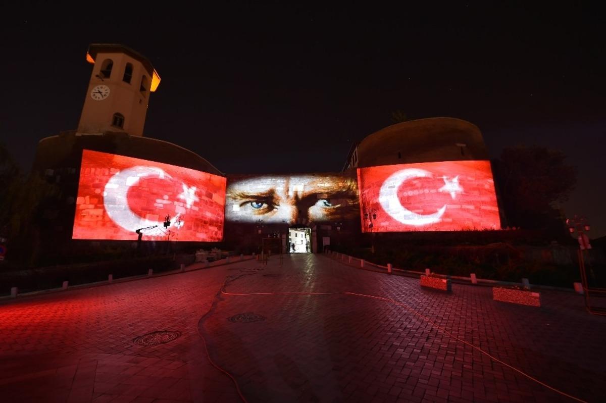 Ankara&rsquo;nın başkent oluşunun 97. yıl d&ouml;n&uuml;m&uuml; kutlandı