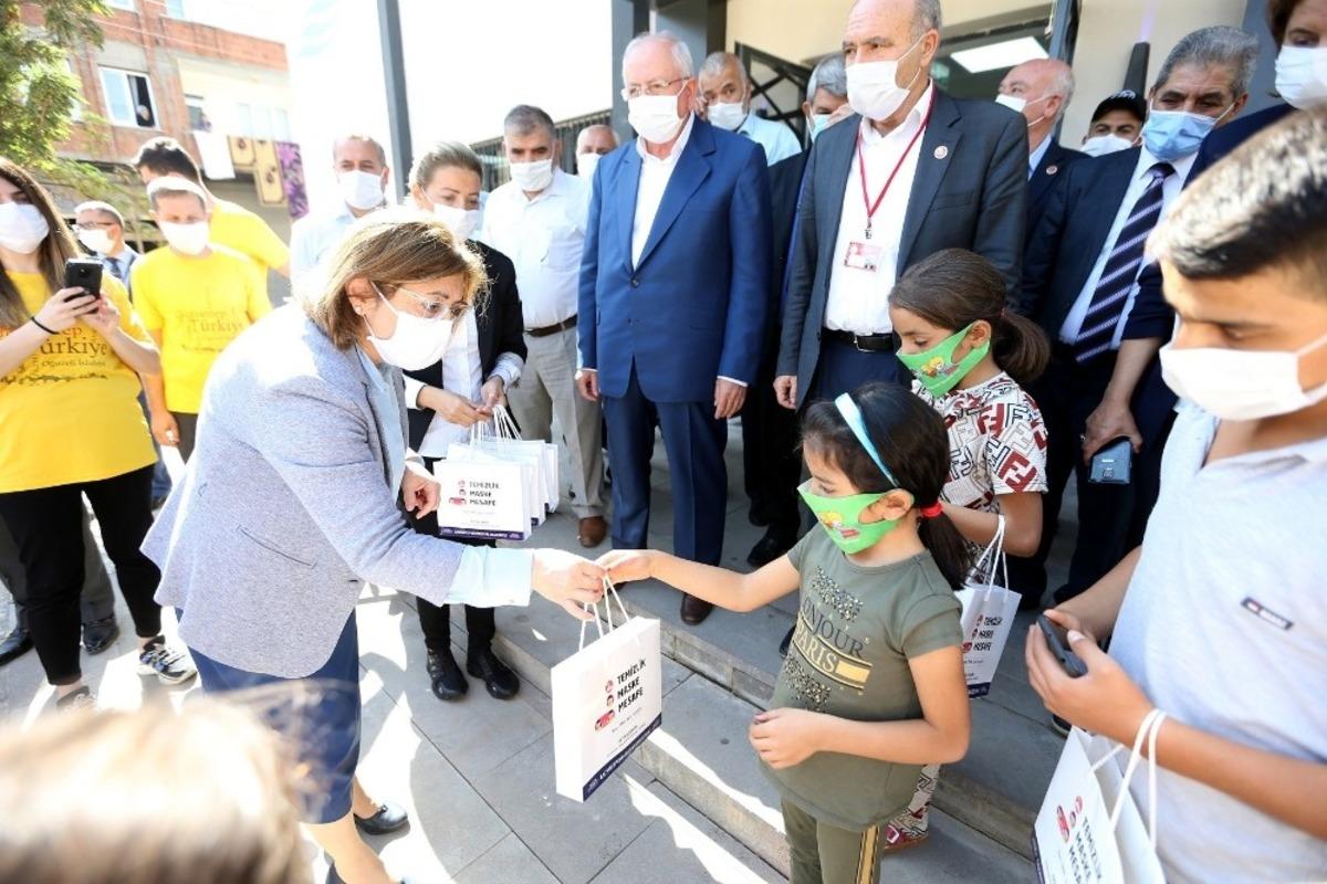 &lsquo;Spor kenti Gaziantep&rsquo; i&ccedil;in 3 tesis daha hizmette