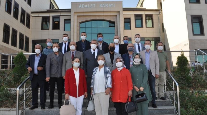 MHP İl Başkanı Kaya mazbatasını aldı