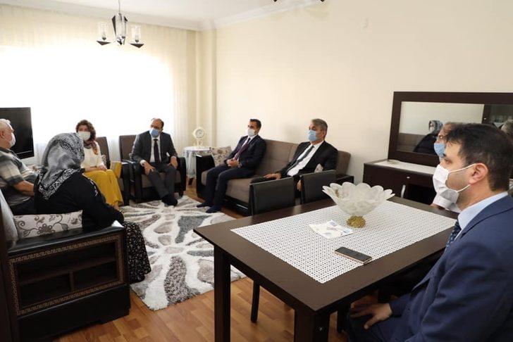 Vali Güner şehit ailelerini ziyaret etti G2