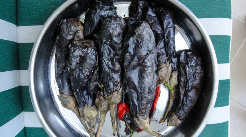 İlk günkü gibi taze kalsın: Közlenmiş patlıcan nasıl saklanır? 