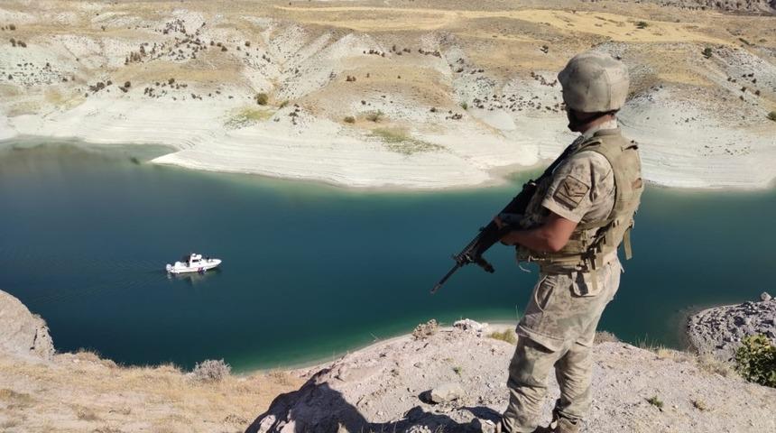 Tunceli&rsquo;de kayıp  &ccedil;obanın cansız bedenine ulaşıldı