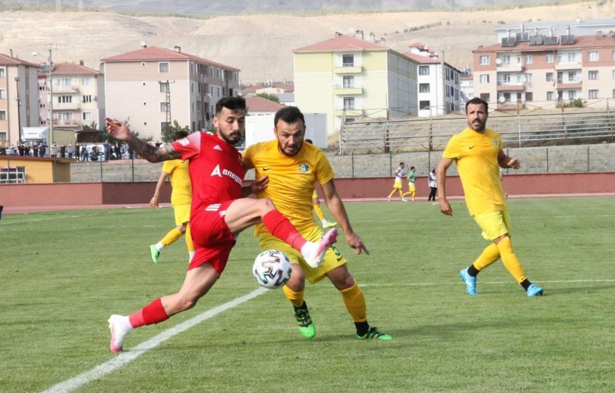 TFF 2. Lig: 24 Erzincanspor: 4 - Şanlıurfaspor: 1