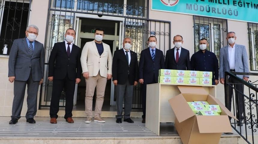Turgutlu Belediyesinden okullara 75 bin adet maske desteği