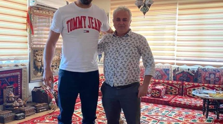 Korkuteli G&uuml;reş Ağası Sarıca, Başpehlivan Ali G&uuml;rb&uuml;z&rsquo;&uuml; Ağırladı