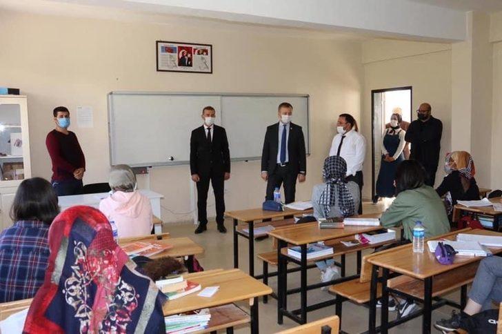 Kaymakam Yelek okul ziyaretlerine devam ediyor G3