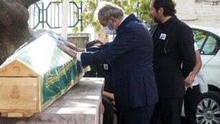 Yavuz Bingöl kardeşini toprağa verdi! Ayakta durmakta güçlük çekti