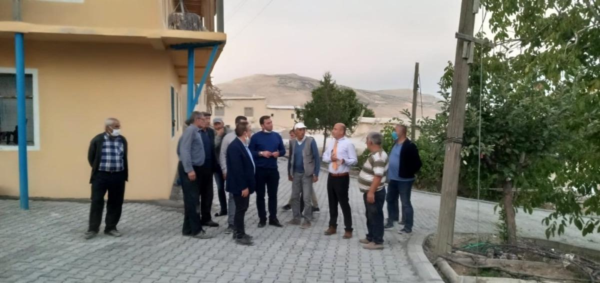 Hem uyardı hem sohbet etti!