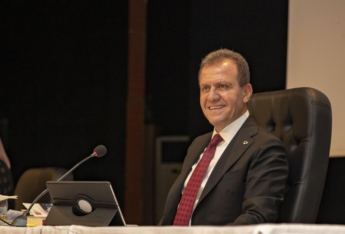 Se&ccedil;er: "Parmak sayısına g&ouml;re demokrasi olmaz"