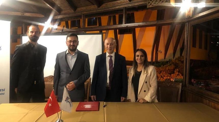 Karab&uuml;k&rsquo;te Teknokent&rsquo;e 3 firma katıldı