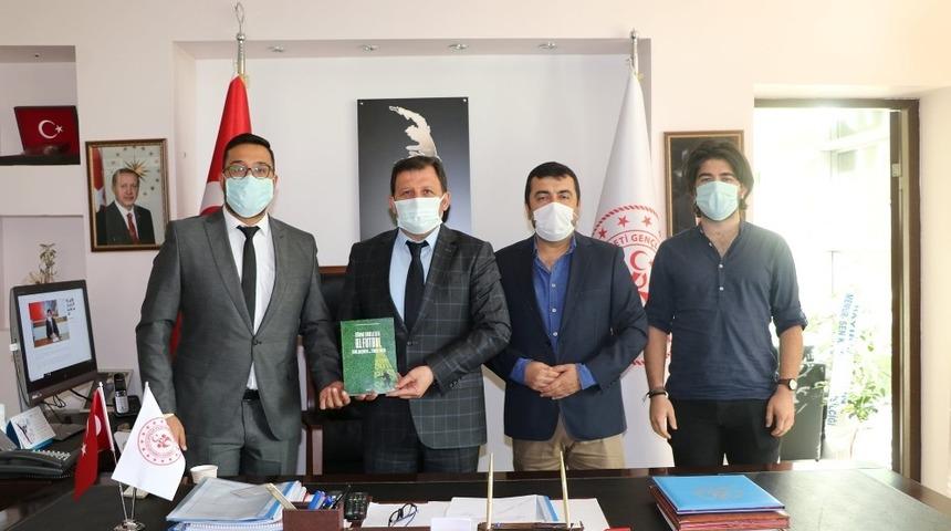 G&ouml;rme Engelliler İl Temsilciliği&rsquo;nden İl M&uuml;d&uuml;r&uuml; Kabak&ccedil;ı&rsquo;ya ziyaret