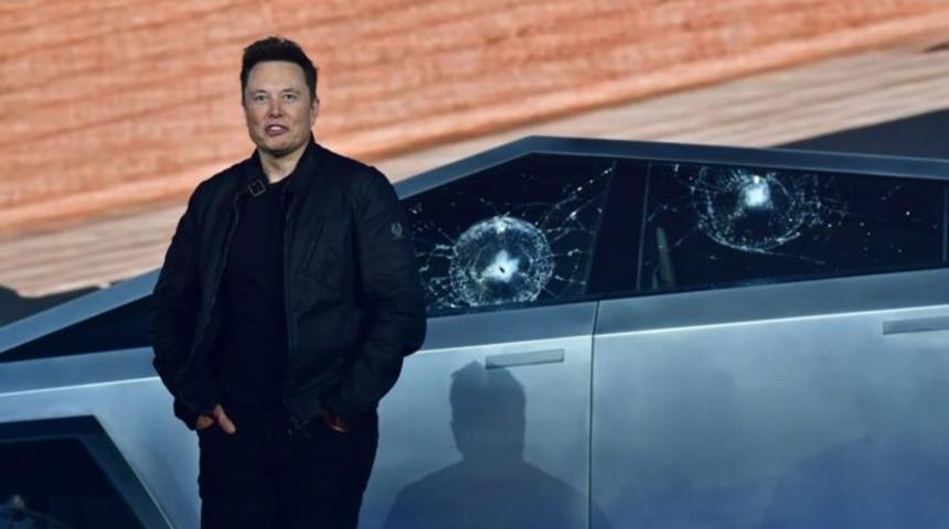 Tesla otonom s&uuml;r&uuml;ş &ouml;zelliği 2020 sonlarında geliyor