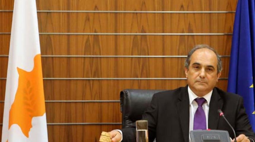 'Altın pasaportlar' Rum yönetiminde istifa getirdi!